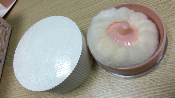 Paul & Joe loose powder