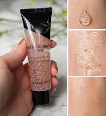 Givenchy Master Radiant 3