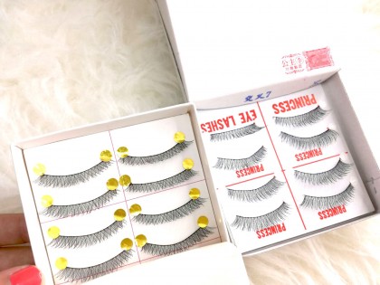 201611-eyelashes2